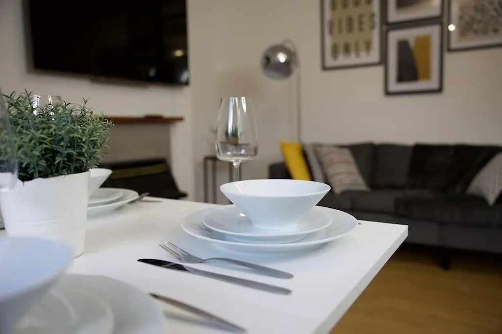 2 Bed Flat With Easy Access To Excel, Central London, City Airport, O2 Appartement  Londen